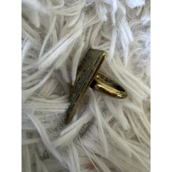 Bronze Tribal Pyramid Geometrical ring. - Picture 8 of 8